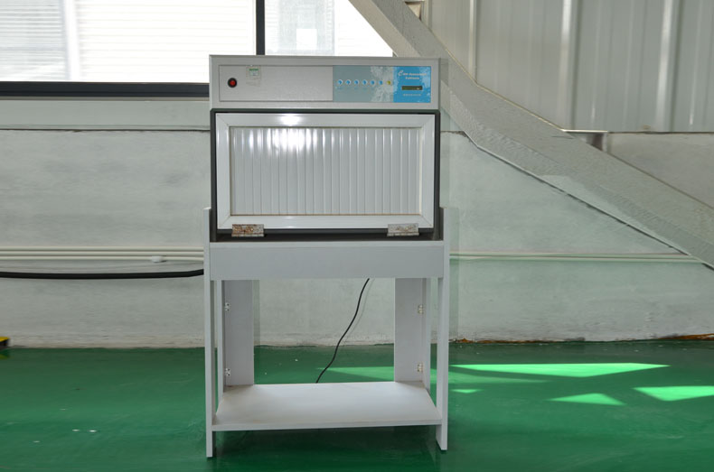 實(shí)驗(yàn)室設(shè)備